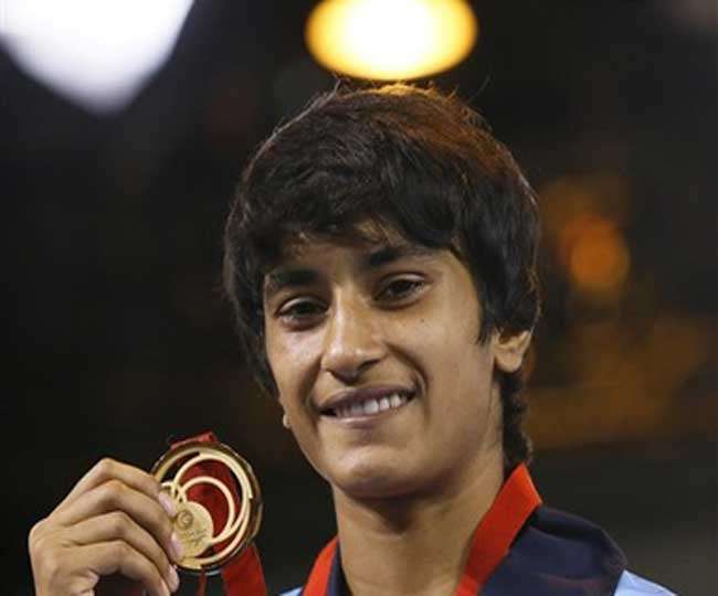 कुश्ती में विनेश फोगाट ने भी जीता स्वर्ण